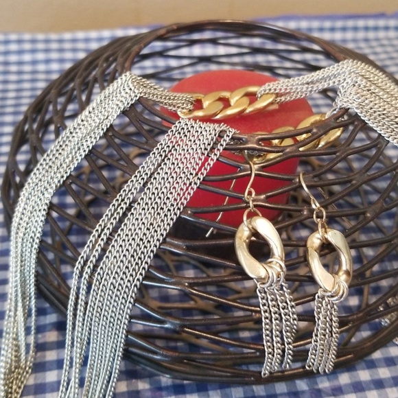 Jewelry - Picture 6 of 6